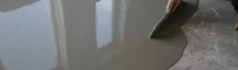 Egaliseren onder een PVC vloer